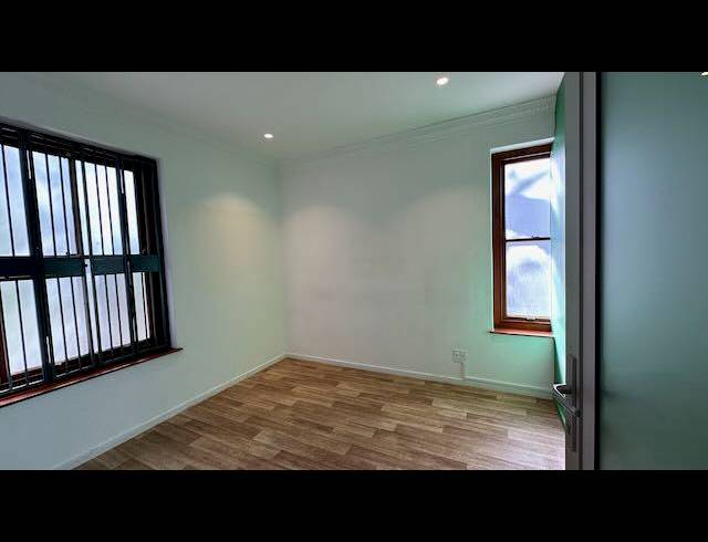 BUSINESS PROPERTY TO RENT IN HOUT BAY CENTRAL